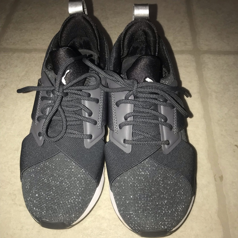 Puma Sneakers (Grey)